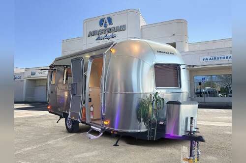 2026 Airstream World Traveler 22RB in san gabriel CA