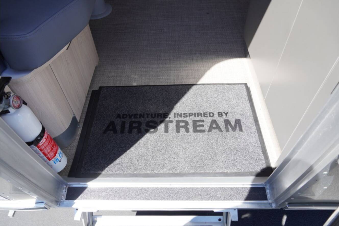 A photo of this 2025 Airstream Globetrotter 27FBQ