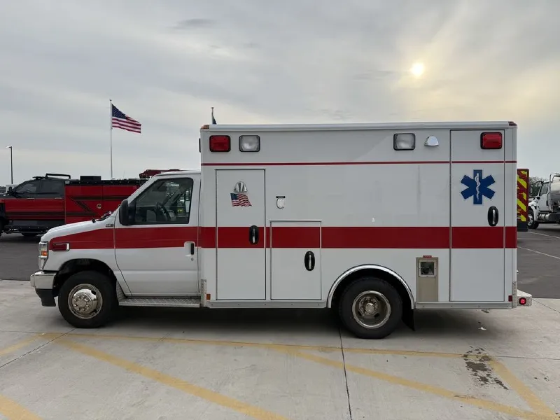 2023 FORD WHEELED COACH AMBULANCE
