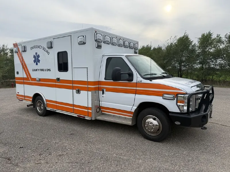 2021 FORD PL CUSTOM AMBULANCE
