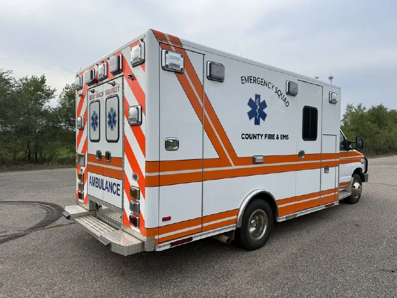 2021 FORD PL CUSTOM AMBULANCE