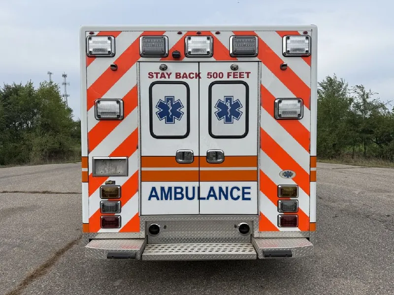 2021 FORD PL CUSTOM AMBULANCE