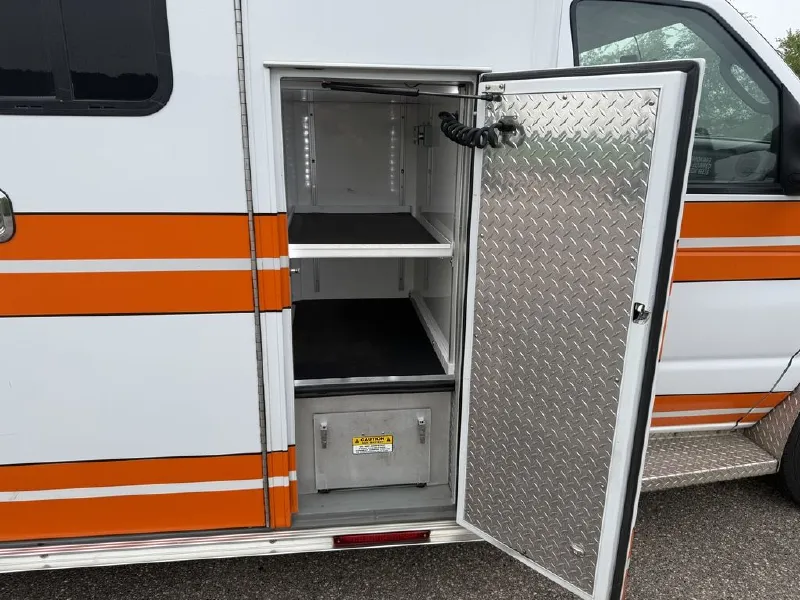 2021 FORD PL CUSTOM AMBULANCE
