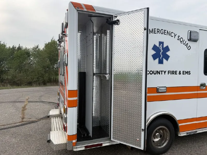 2021 FORD PL CUSTOM AMBULANCE