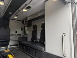 2021 FORD PL CUSTOM AMBULANCE