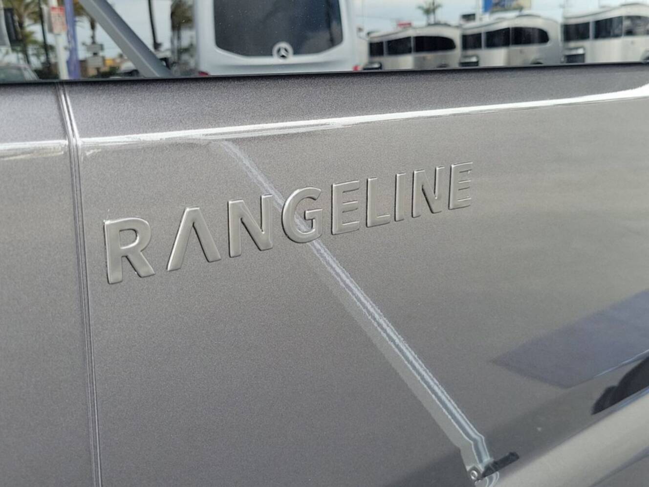 A photo of this 2025 Airstream Rangeline 21