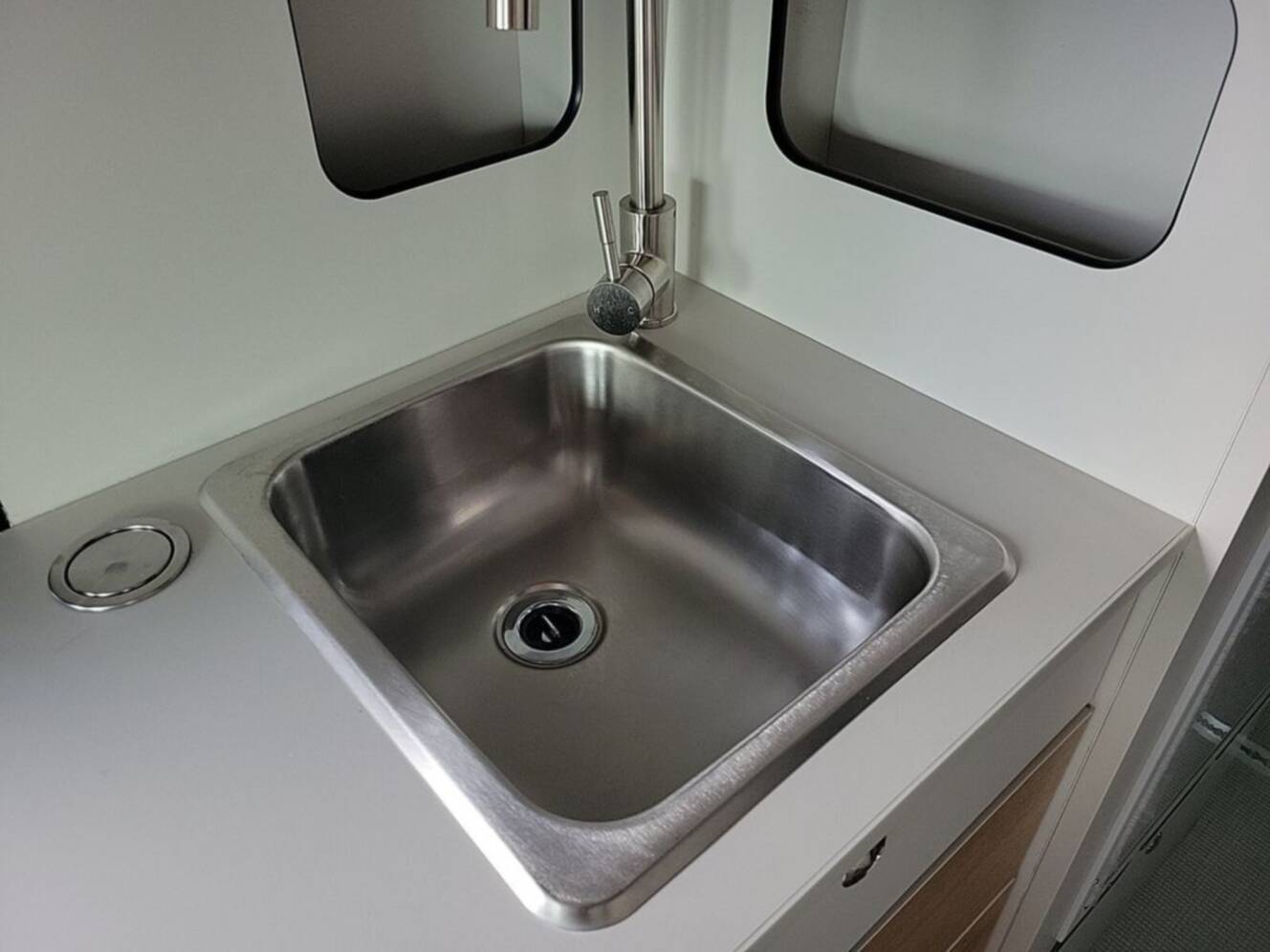 A photo of this 2025 Airstream Rangeline 21