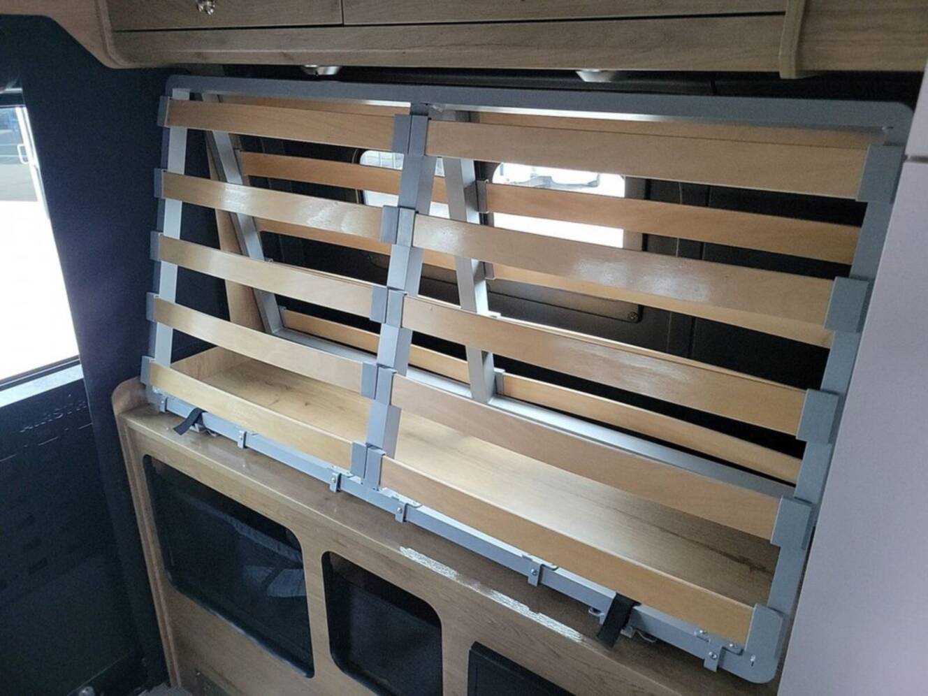 A photo of this 2025 Airstream Rangeline 21