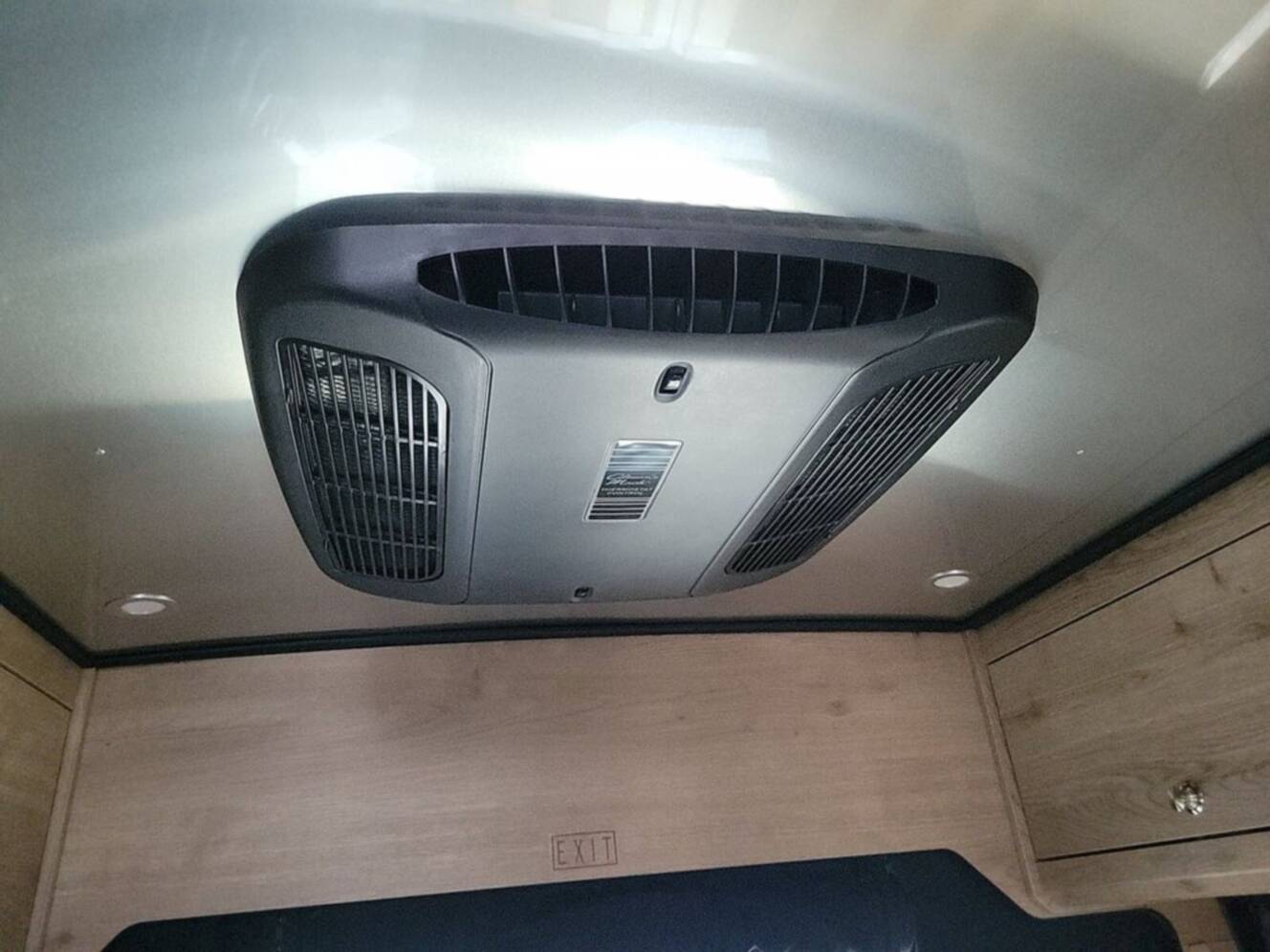 A photo of this 2025 Airstream Rangeline 21