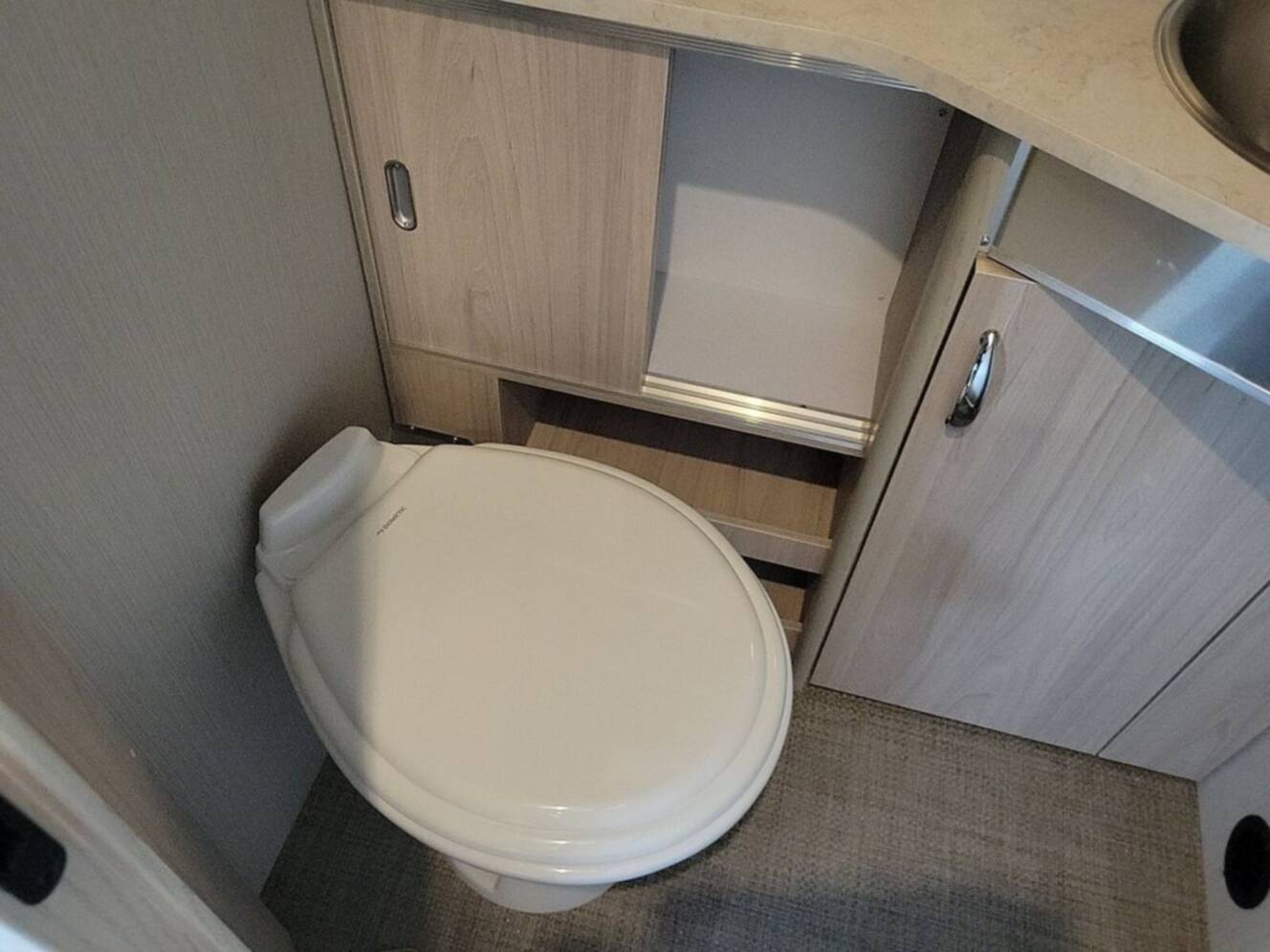 A photo of this 2025 Airstream Globetrotter ® 25FB Queen