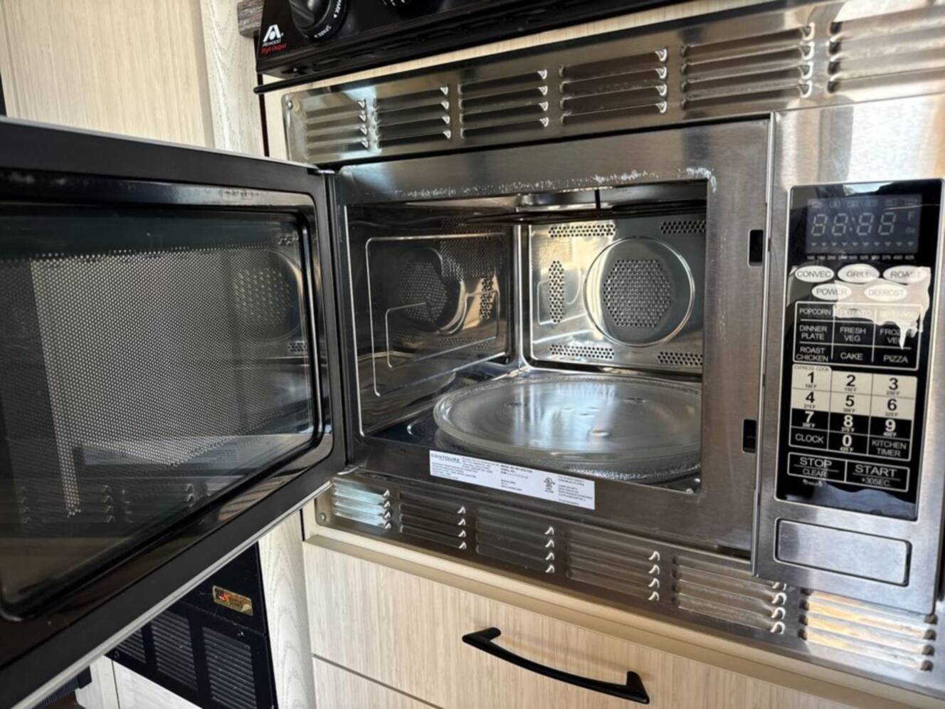 A photo of this 2016 Airstream International Serenity 19
