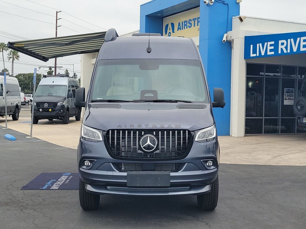 2026 Airstream Interstate 19GT Tommy Bahama in midway city CA