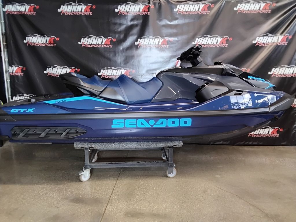 2026 Sea-Doo GTX 230 Tech, Audio, iDF, iBR 230 in Burbank, OH