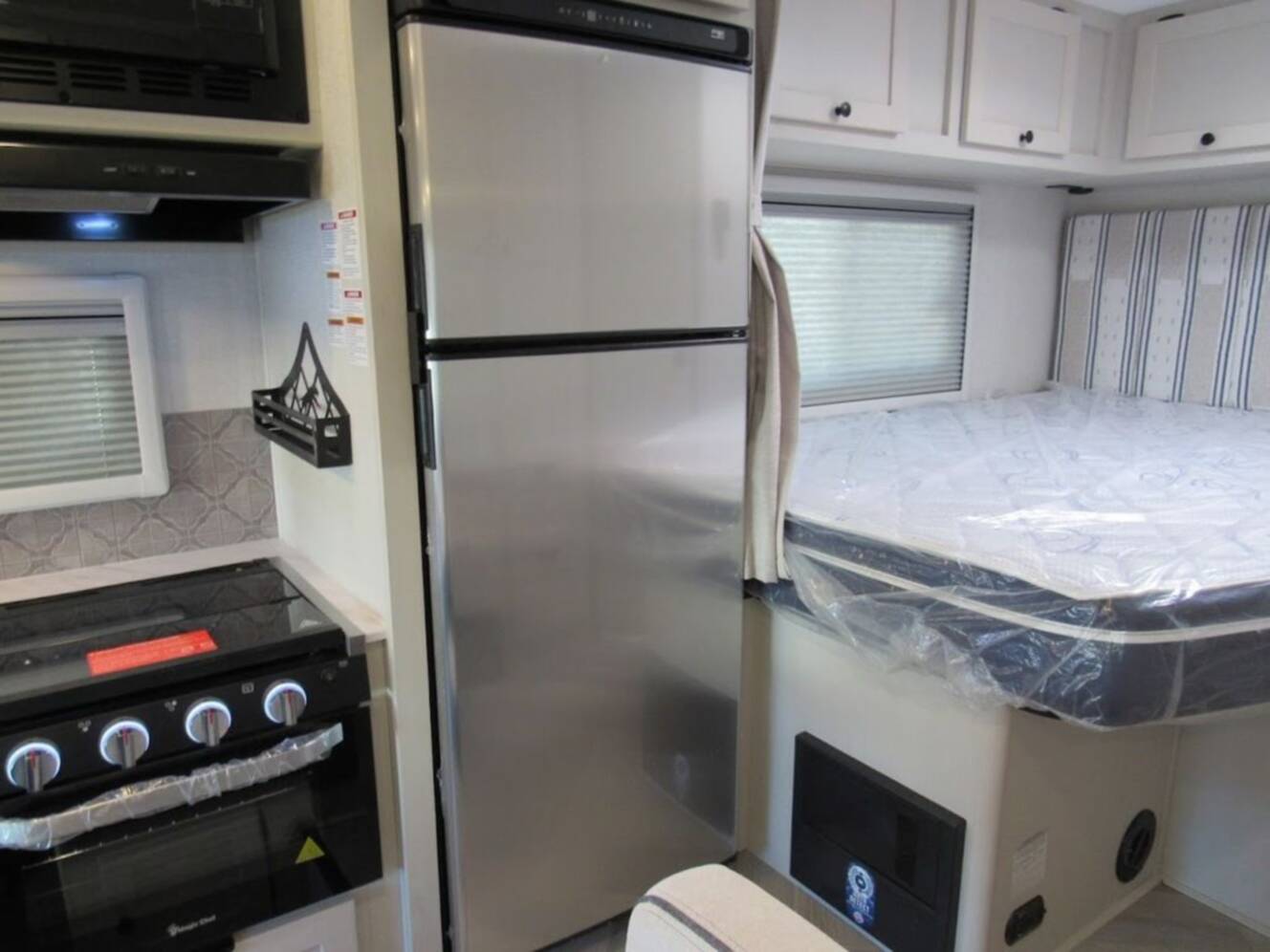 A photo of this 2025 Coachmen Cross Trail XL 23XG