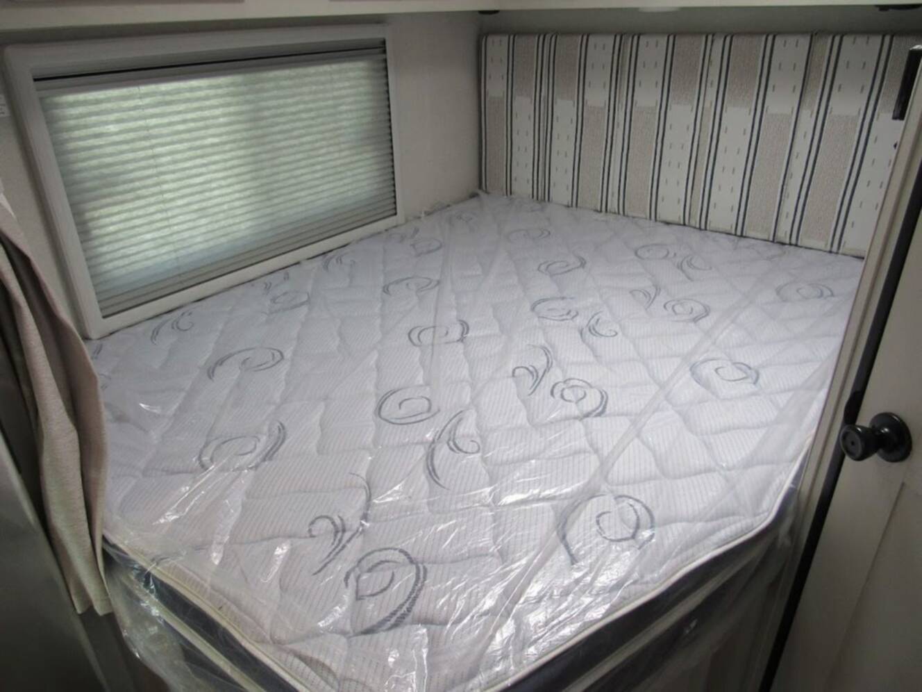 A photo of this 2025 Coachmen Cross Trail XL 23XG