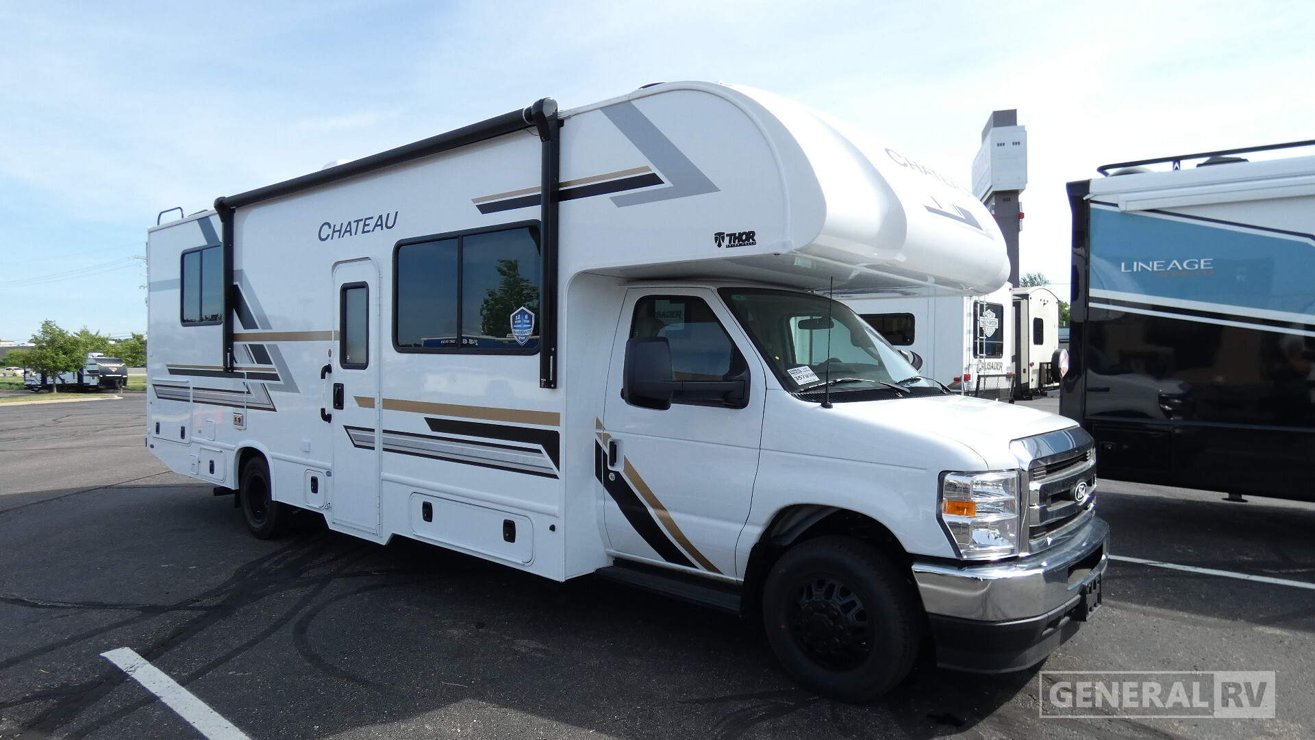 2027 Thor Motor Coach CHATEAU 28Z in wixom MI