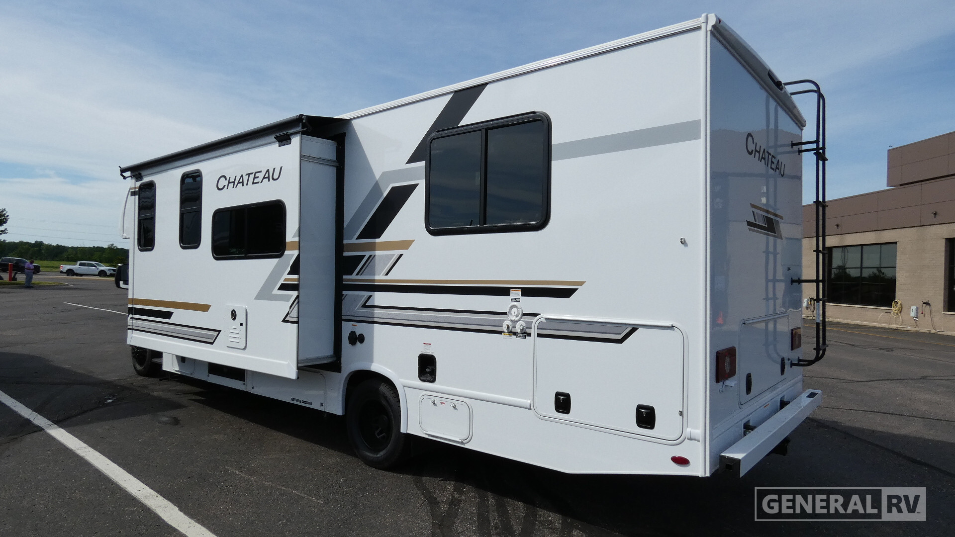 2027 Thor Motor Coach CHATEAU 28Z in wixom MI