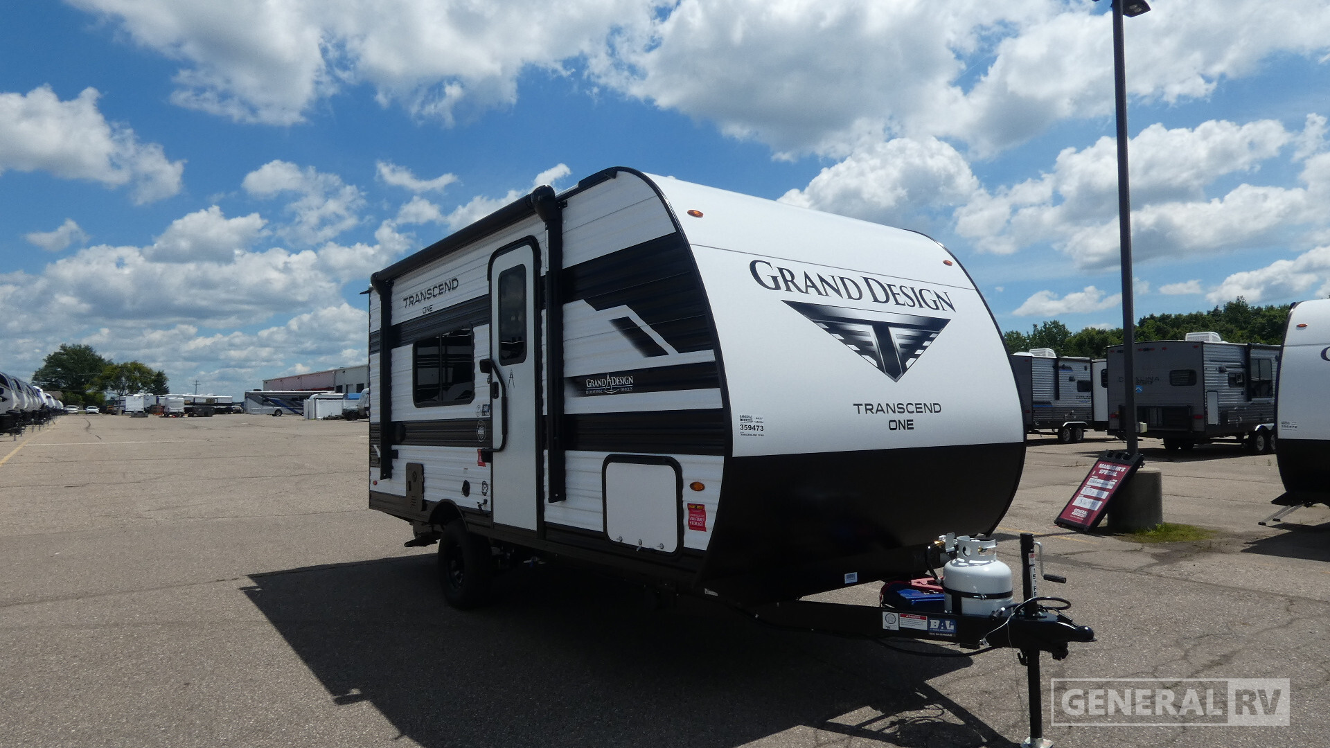 2027 Grand Design TRANSCEND-ONE 151RB in birch run MI