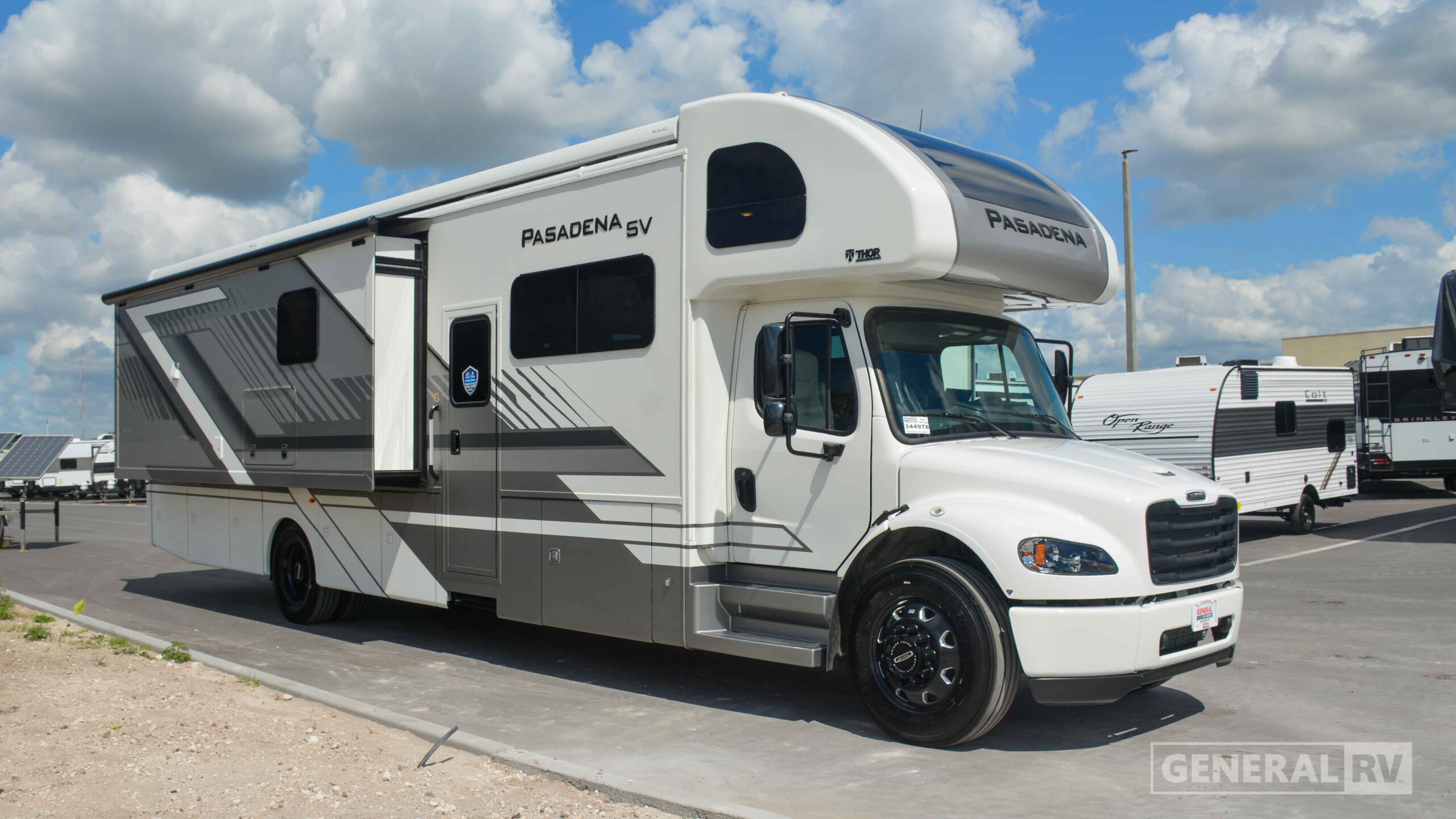 2026 Thor Motor Coach PASADENA SV 38FX in winter garden FL