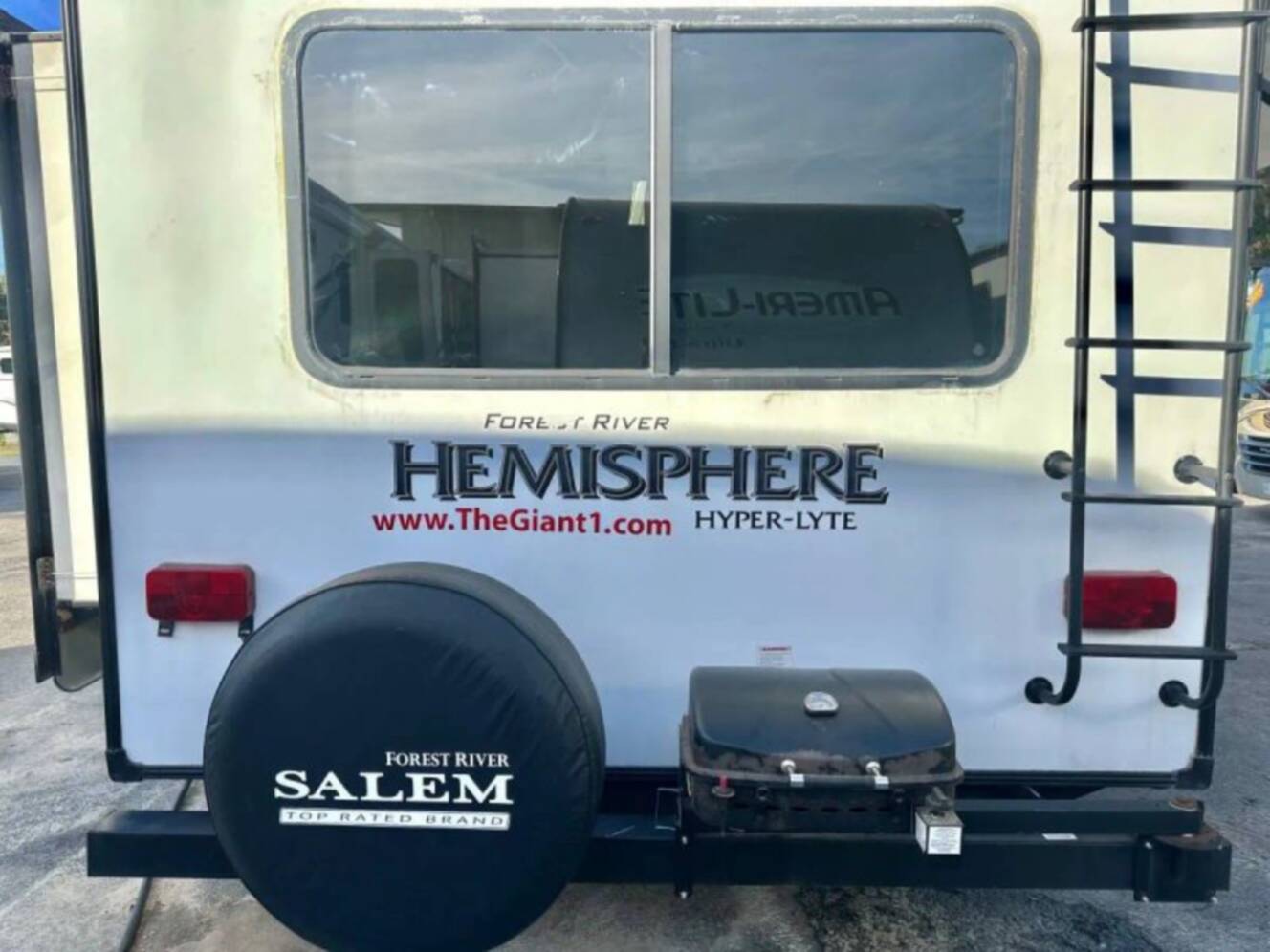 A photo of this 2018 Forest River SALEM HEMISPHERE 29RLSHL