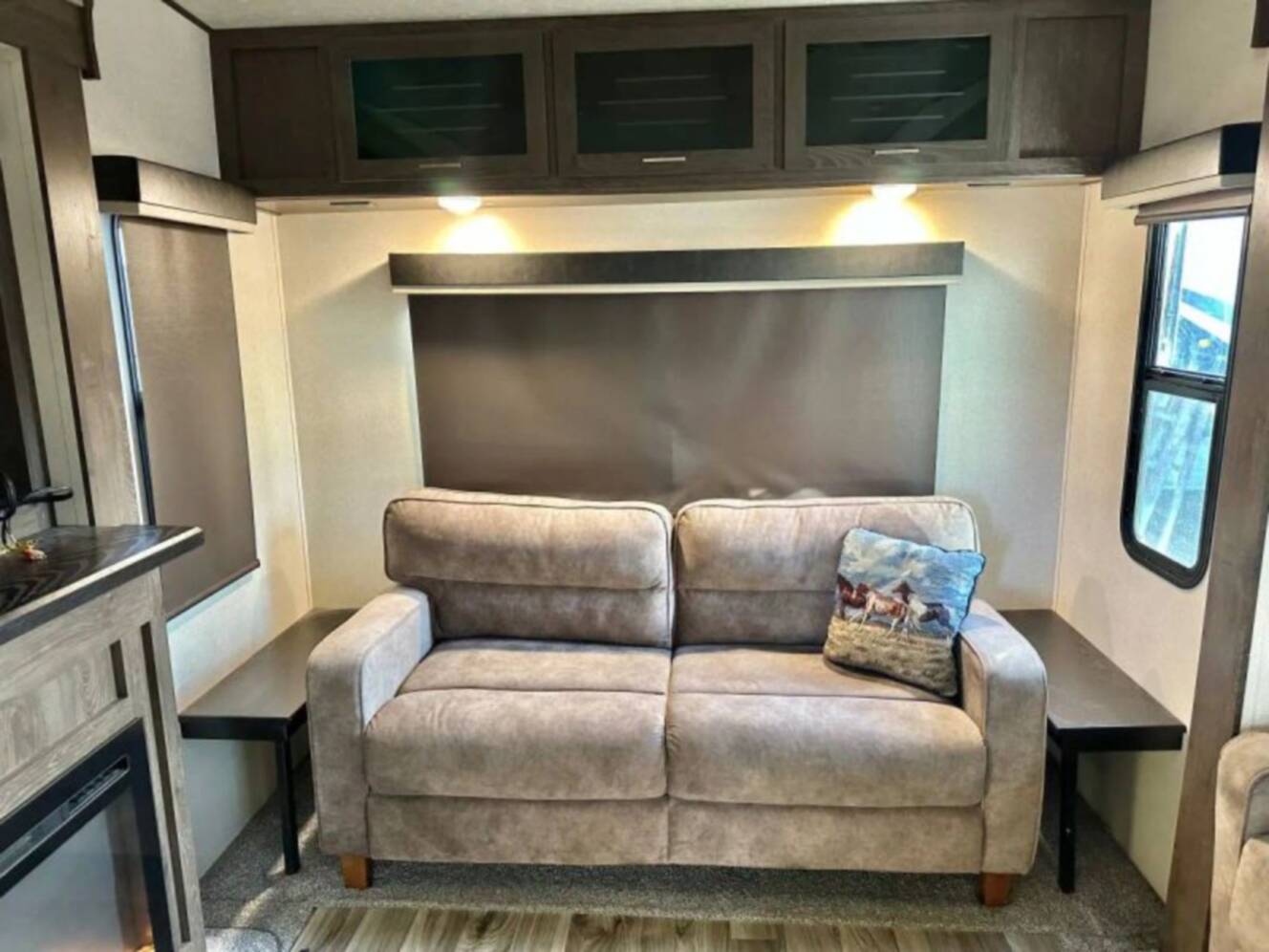 A photo of this 2018 Forest River SALEM HEMISPHERE 29RLSHL