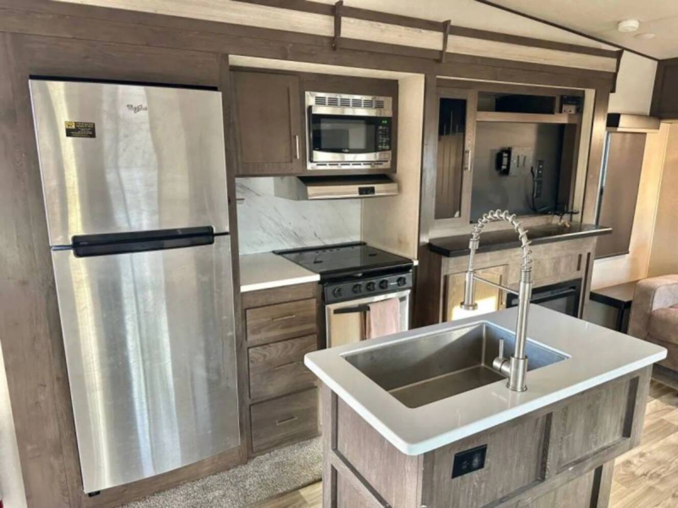 A photo of this 2018 Forest River SALEM HEMISPHERE 29RLSHL