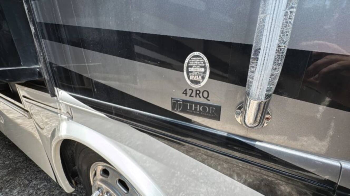 A photo of this 2012 Damon Tuscany Series 42RQ