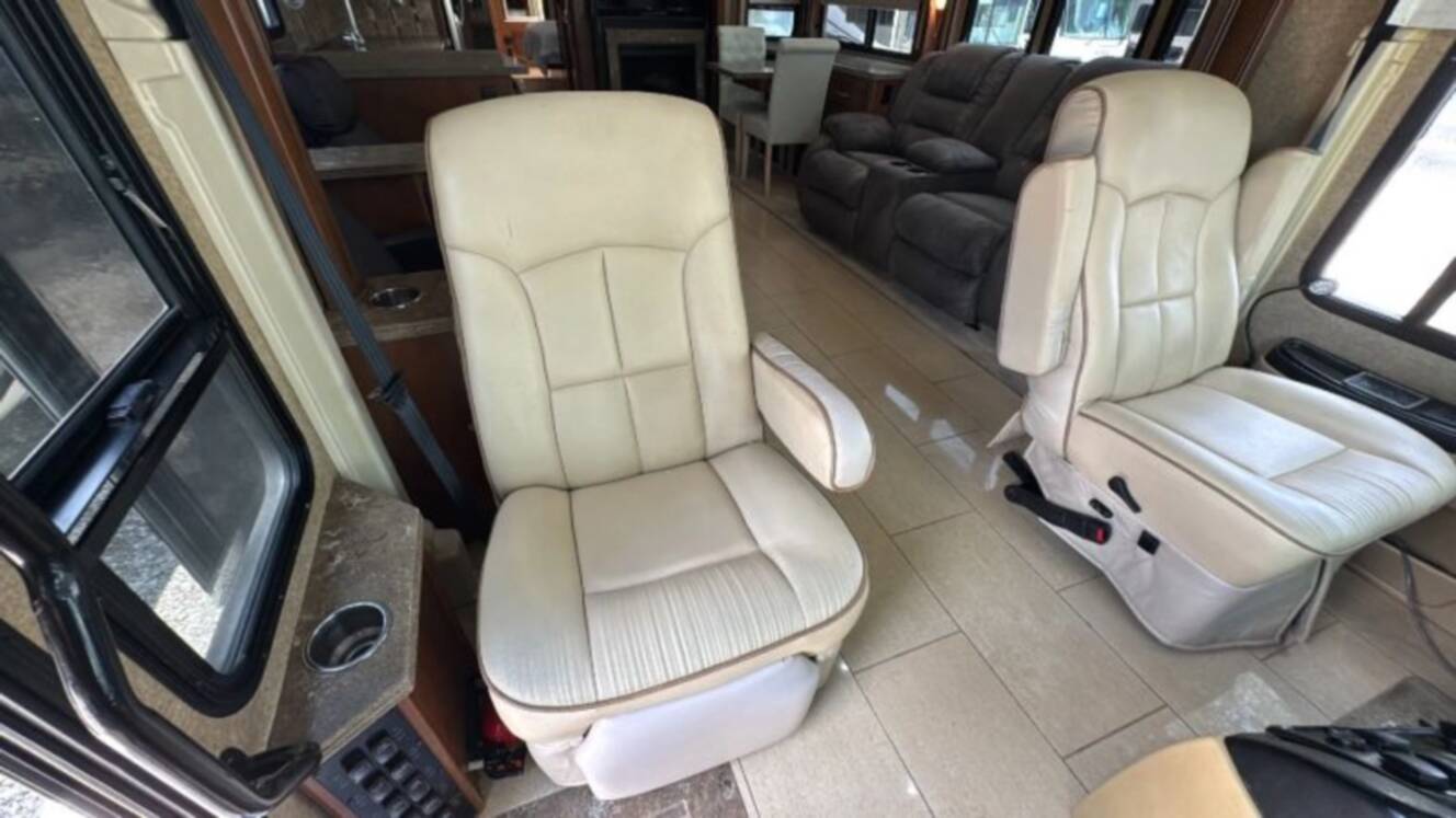A photo of this 2012 Damon Tuscany Series 42RQ