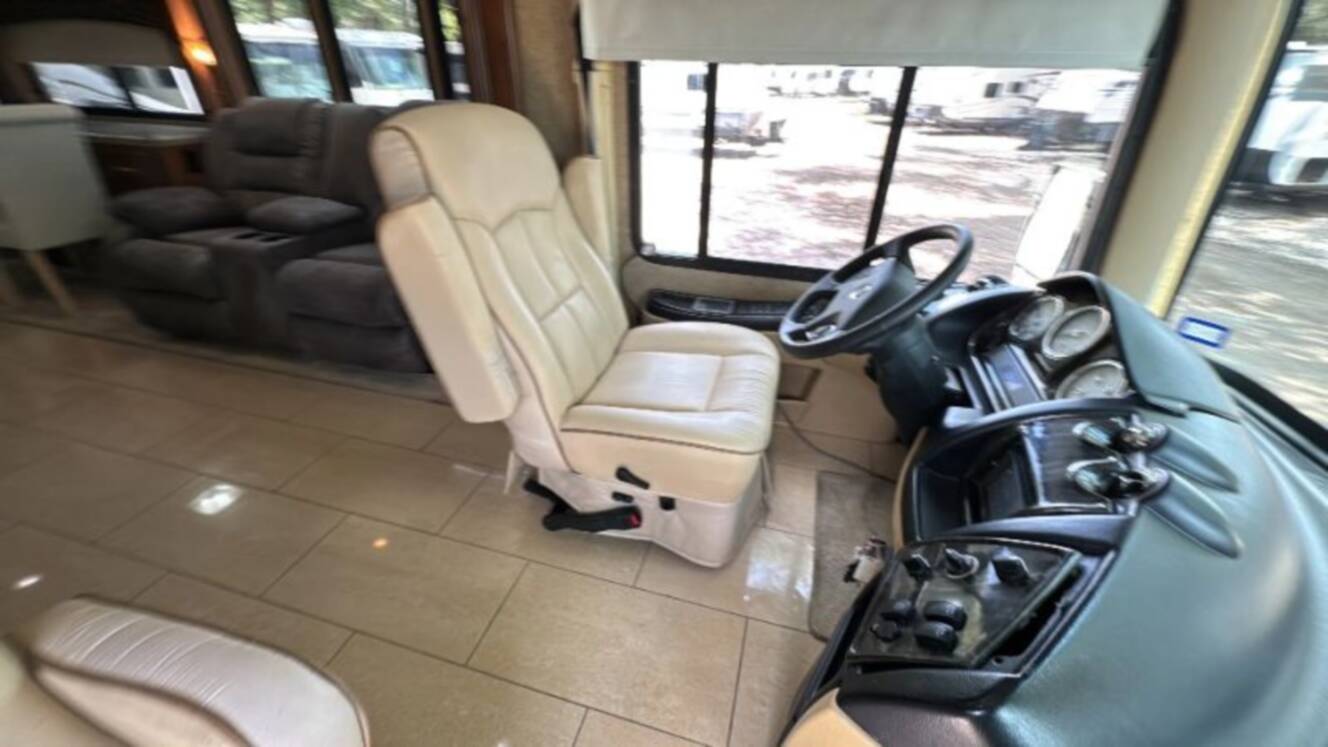 A photo of this 2012 Damon Tuscany Series 42RQ