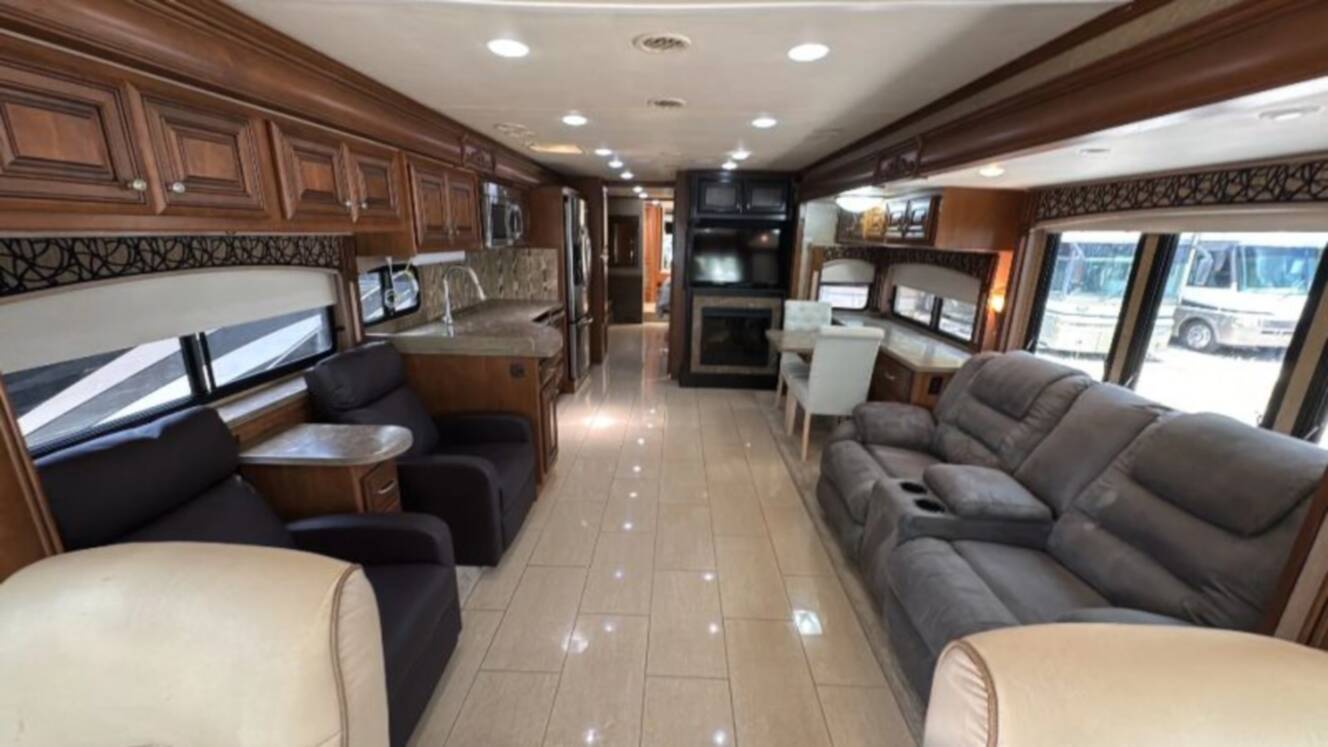 A photo of this 2012 Damon Tuscany Series 42RQ