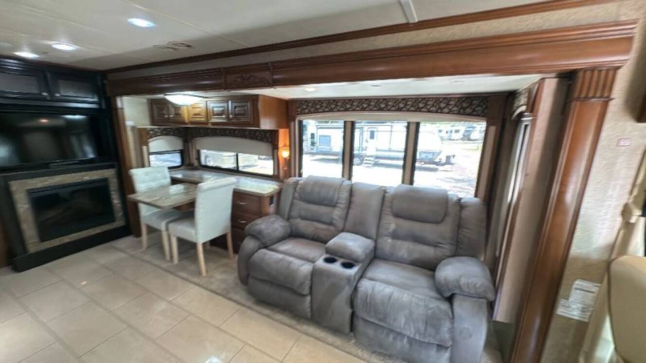 A photo of this 2012 Damon Tuscany Series 42RQ