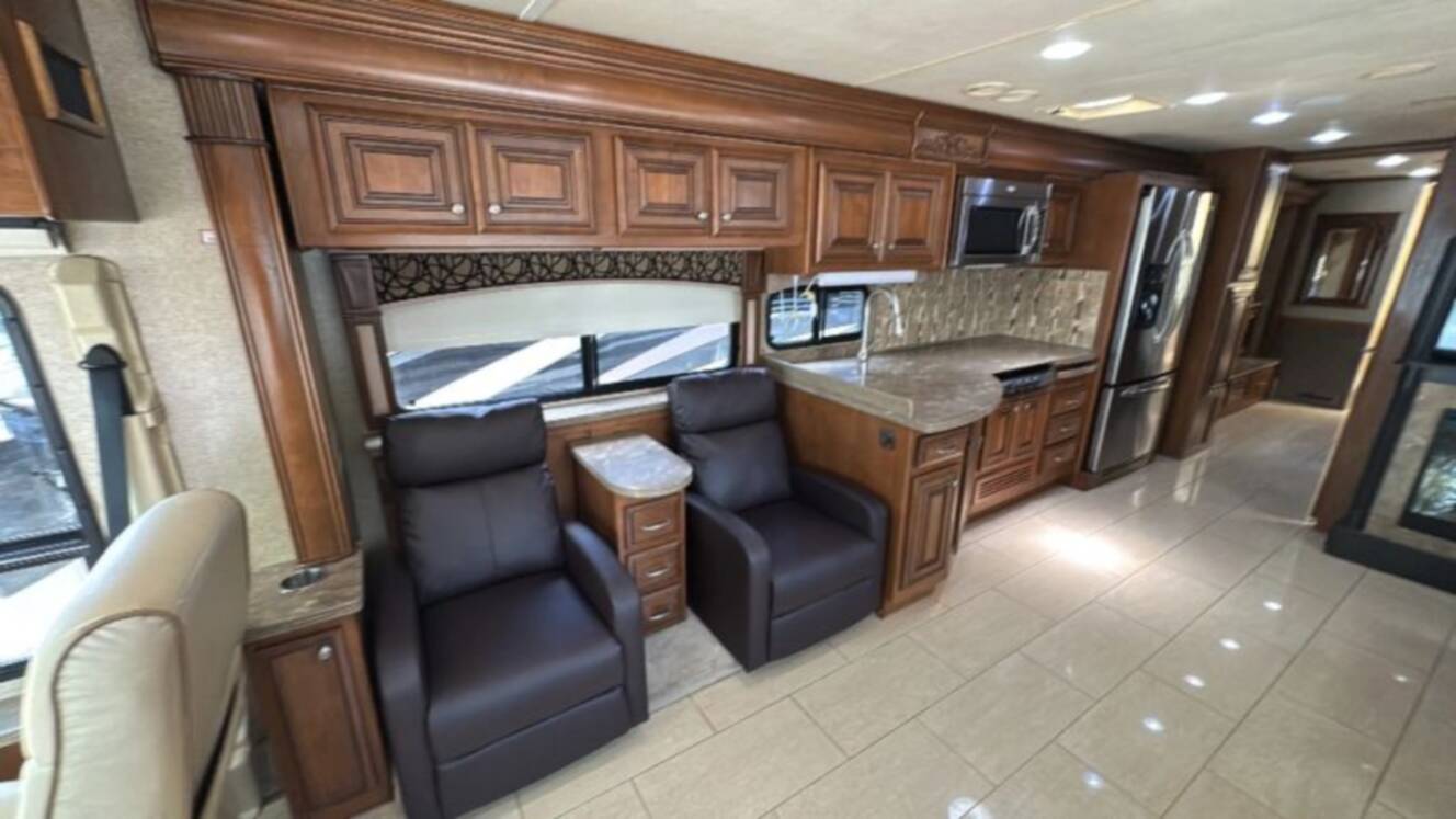 A photo of this 2012 Damon Tuscany Series 42RQ