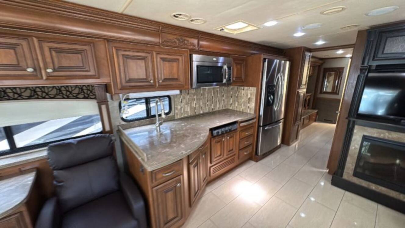 A photo of this 2012 Damon Tuscany Series 42RQ