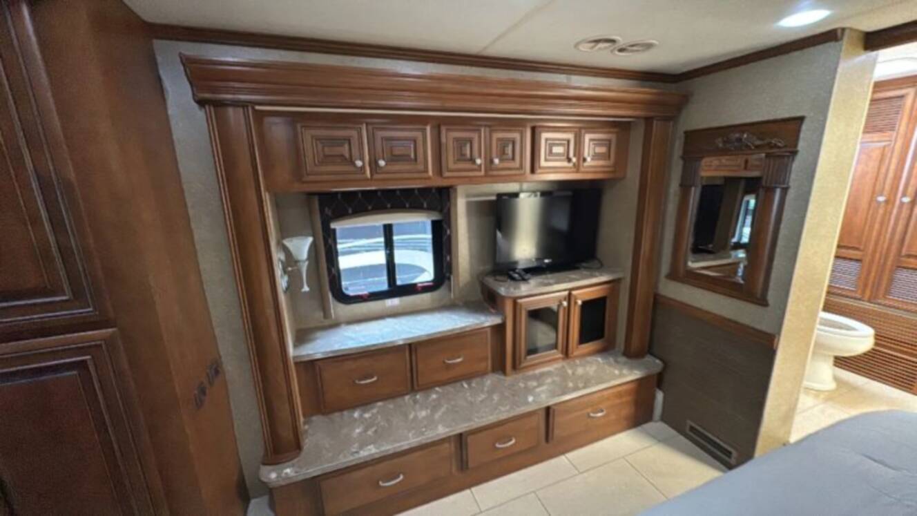 A photo of this 2012 Damon Tuscany Series 42RQ
