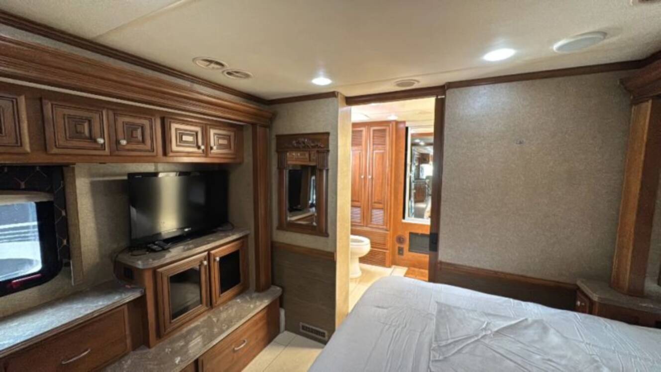A photo of this 2012 Damon Tuscany Series 42RQ