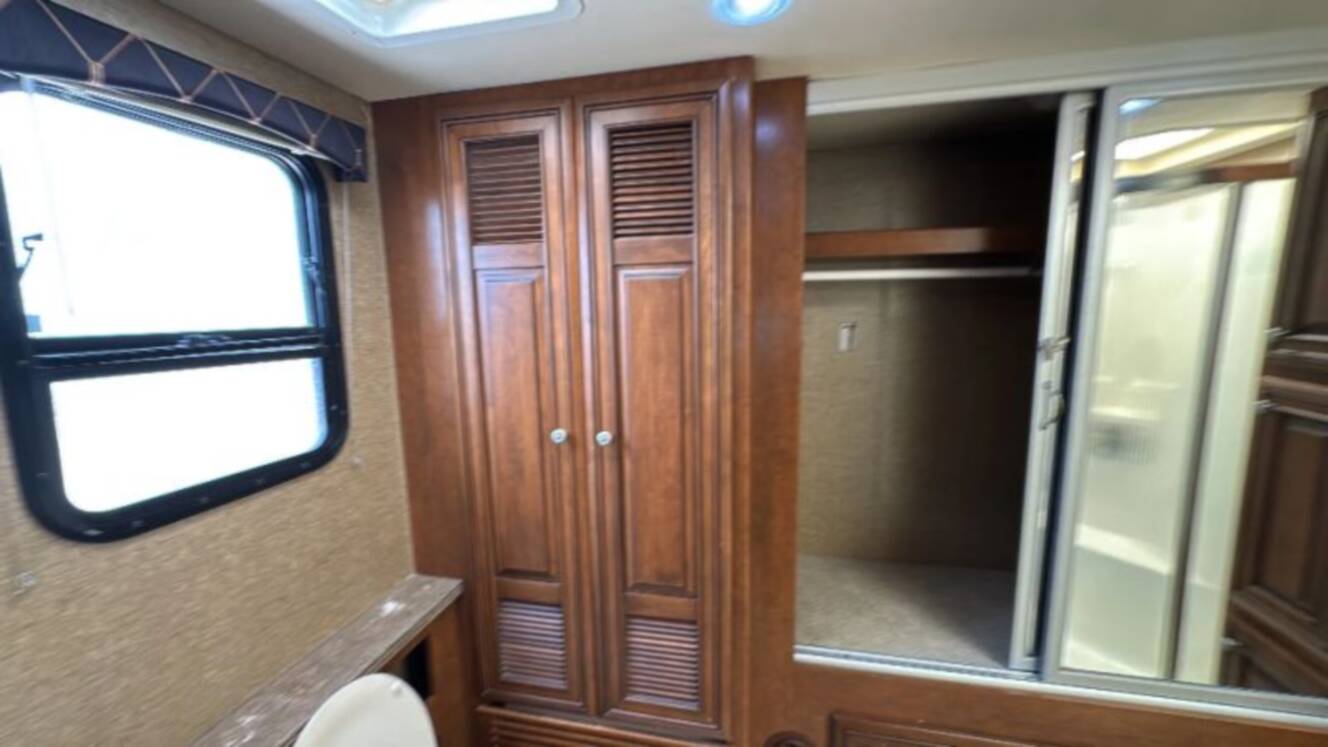 A photo of this 2012 Damon Tuscany Series 42RQ