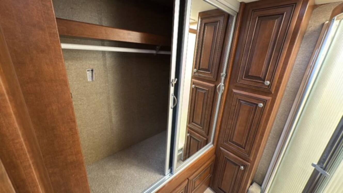 A photo of this 2012 Damon Tuscany Series 42RQ