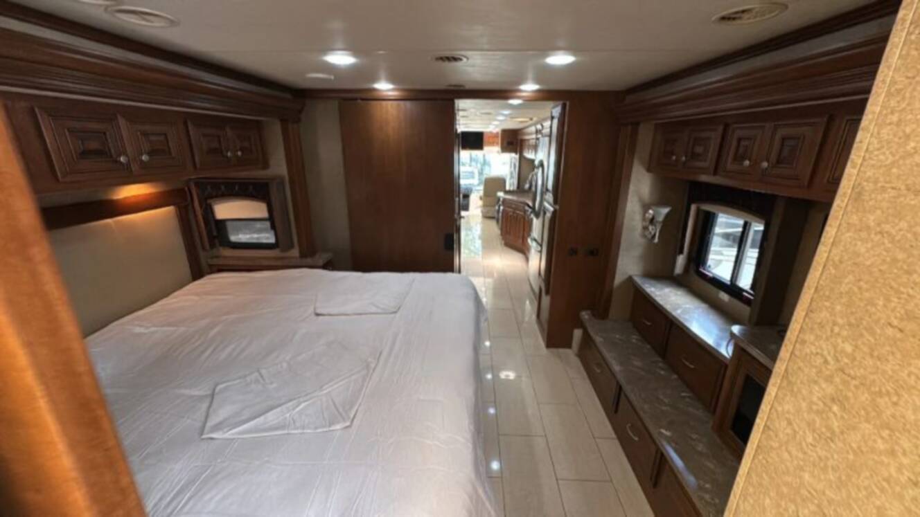 A photo of this 2012 Damon Tuscany Series 42RQ