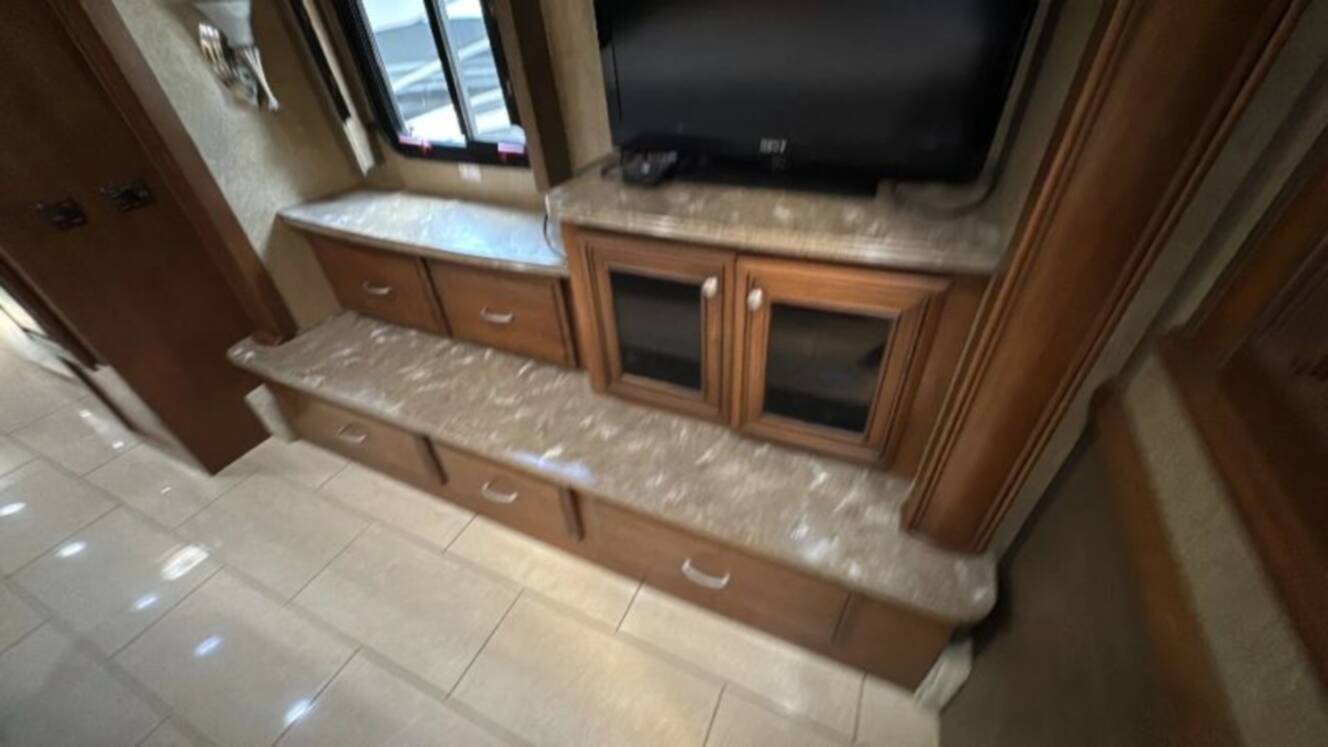 A photo of this 2012 Damon Tuscany Series 42RQ