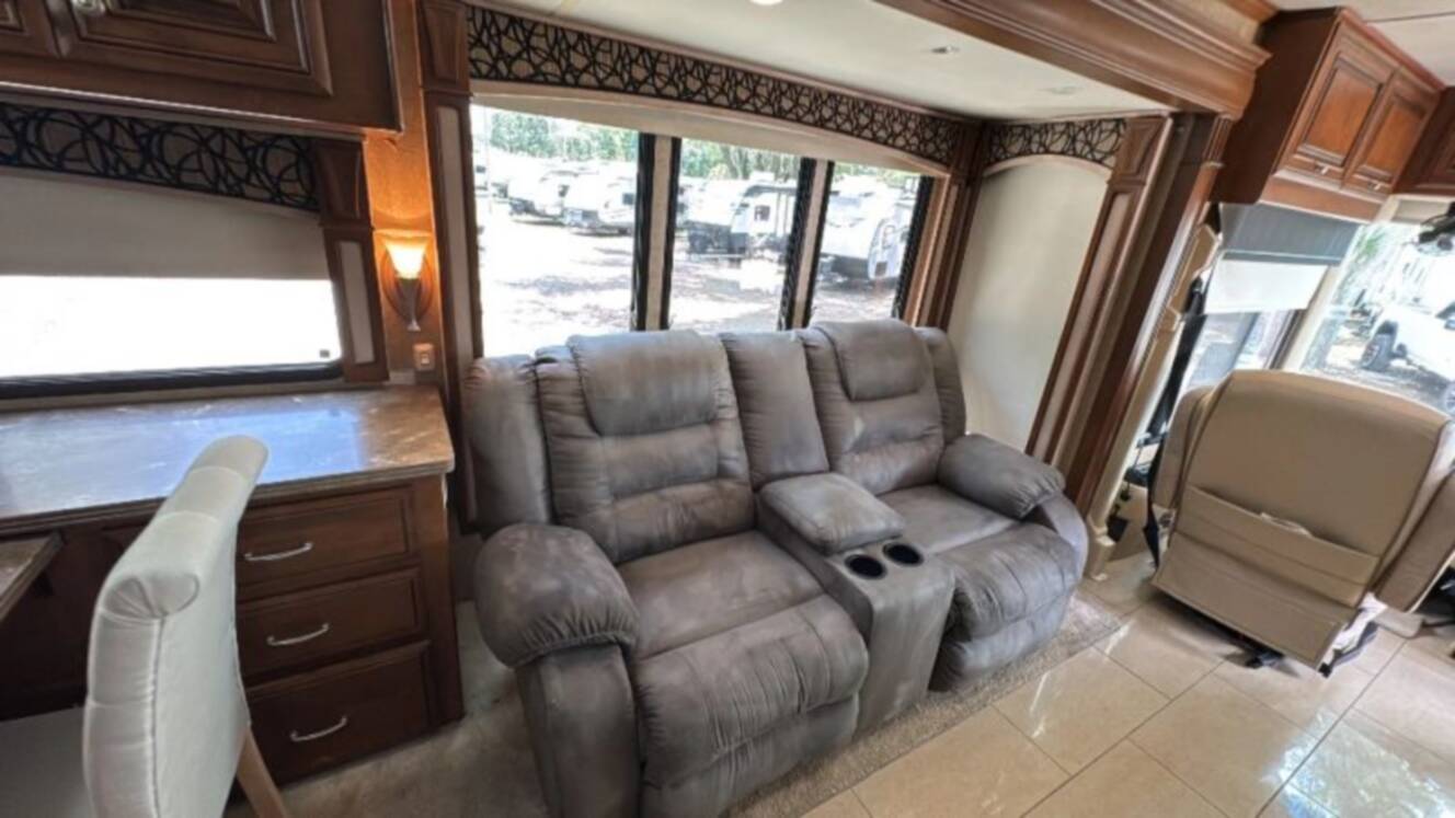 A photo of this 2012 Damon Tuscany Series 42RQ