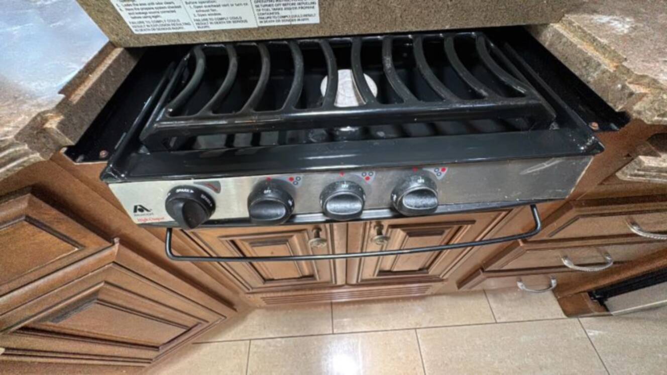 A photo of this 2012 Damon Tuscany Series 42RQ