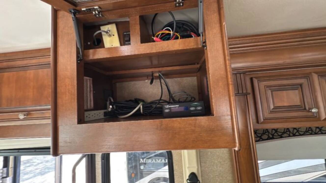 A photo of this 2012 Damon Tuscany Series 42RQ