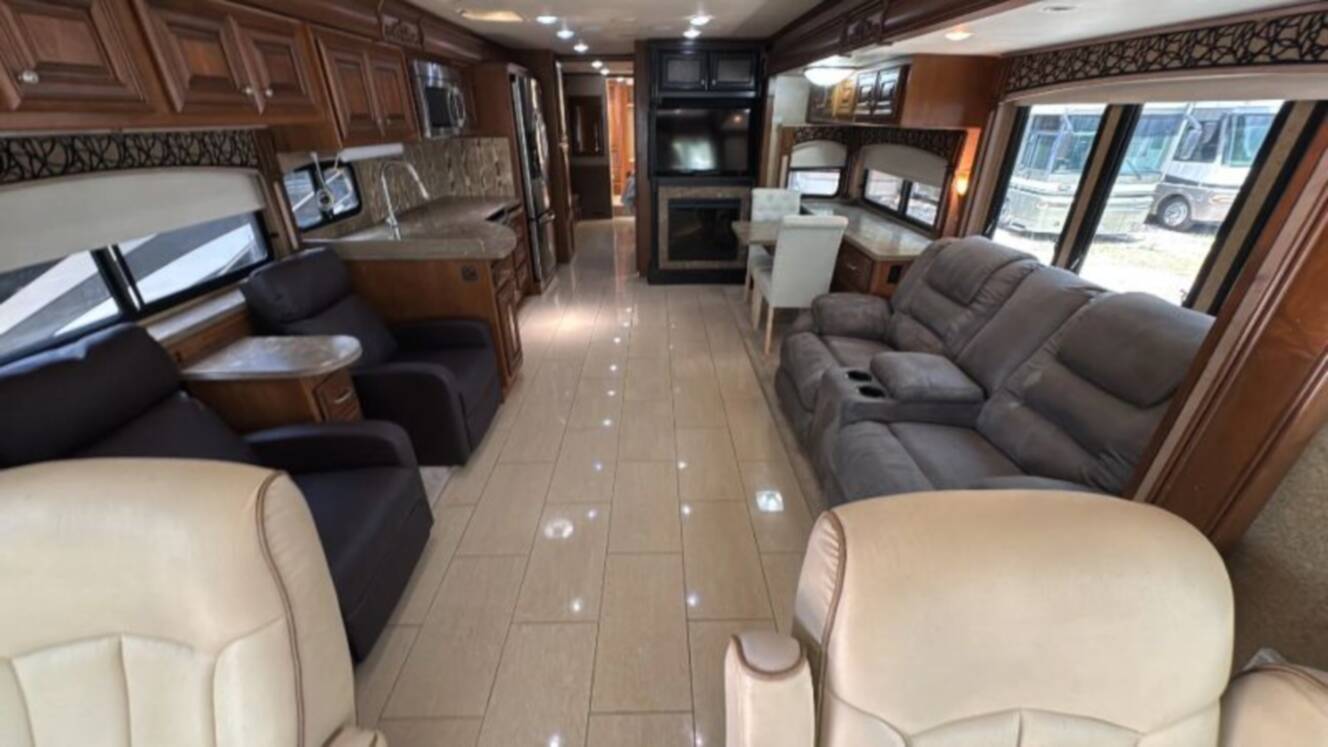 A photo of this 2012 Damon Tuscany Series 42RQ