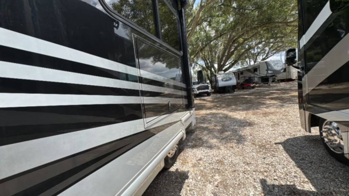 A photo of this 2012 Damon Tuscany Series 42RQ