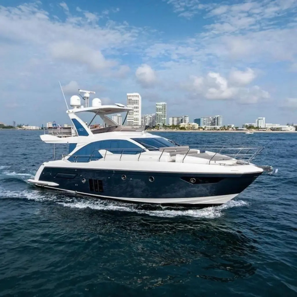 2016 Azimut 50 Flybridge Boat boat