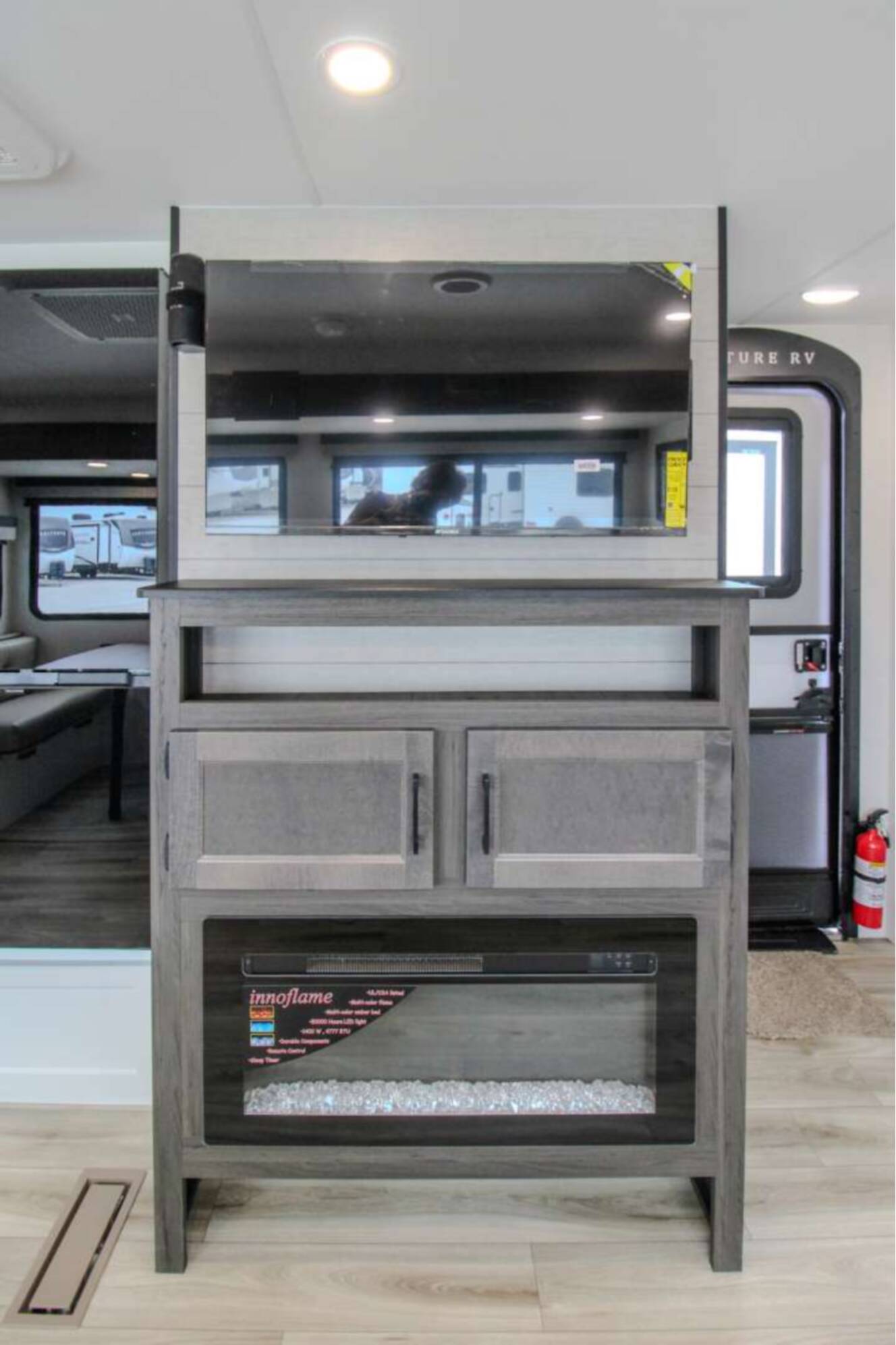 A photo of this 2026 Venture Rv Stratus 261VRB