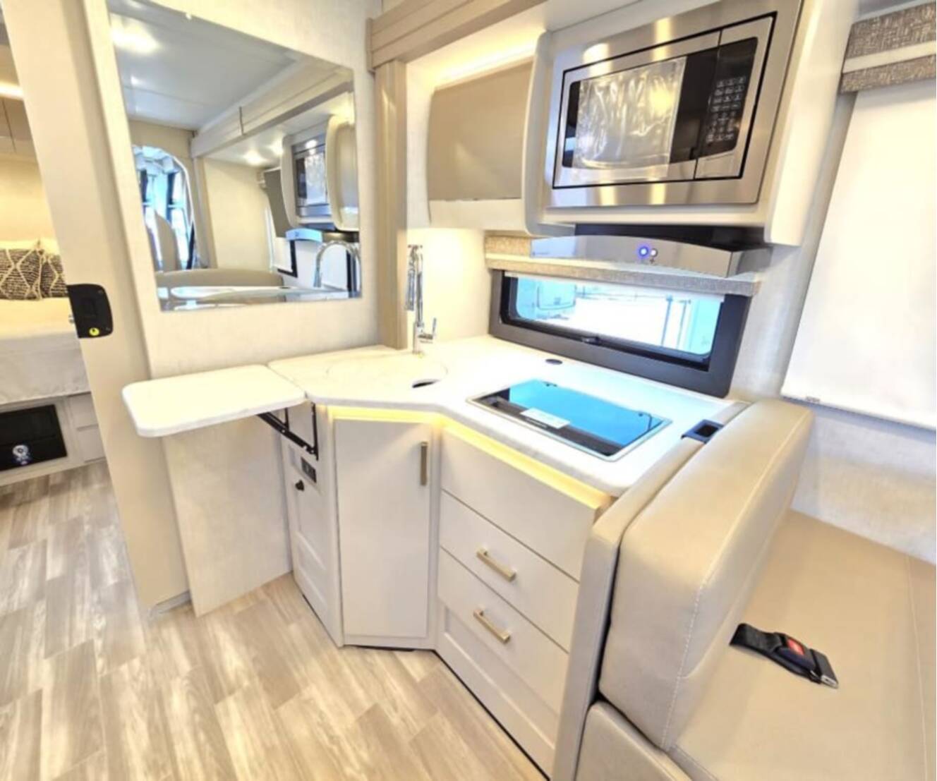 A photo of this 2026 Thor Motor Coach VEGAS 28.1