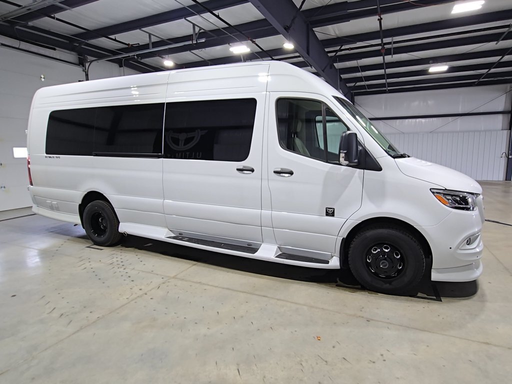2027 Ultimate Toys COACH in loveland OH