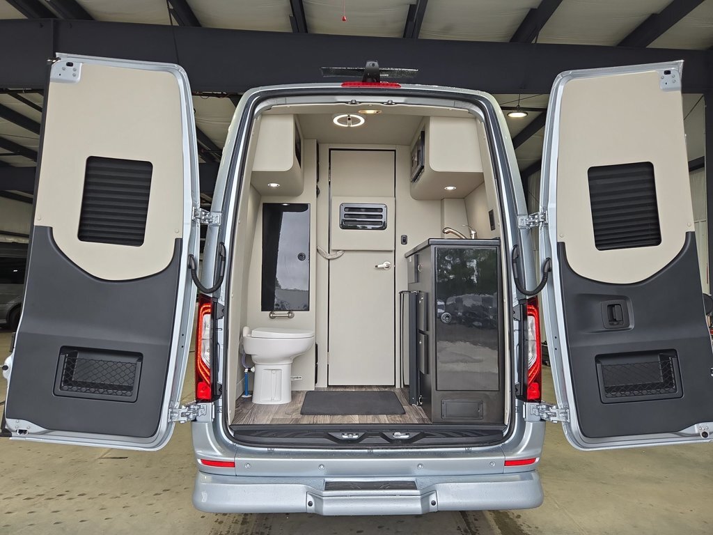 2027 Ultimate Toys COACH in loveland OH