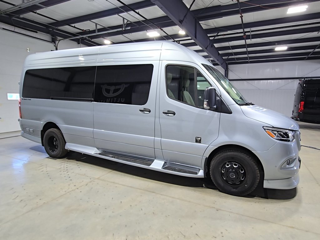 2027 Ultimate Toys COACH in loveland OH